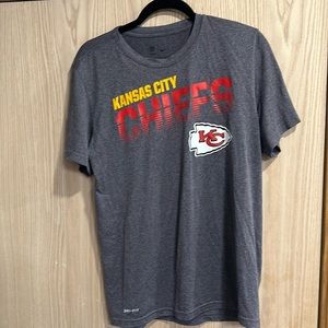 men’s medium kansas city chiefs shirt